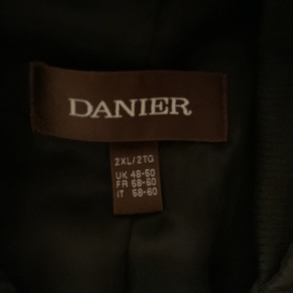 Danier mens leather jacket - Picture 2 of 7